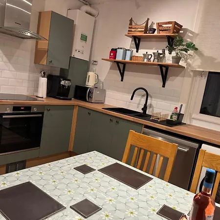 Maria- Bright And Modern Center . * Edinburgh