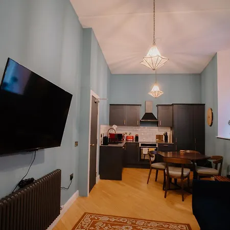 89 The Merchants- Chique Aparthotel By The House Of Danu Edinburgh