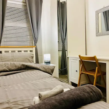 Attractions Retreat Apartment