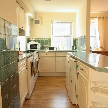 公寓 3 Bedrooms Flat In Old Town Sleeps 6 *