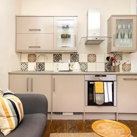 Daire Joivy Classy Near Castle Edinburgh