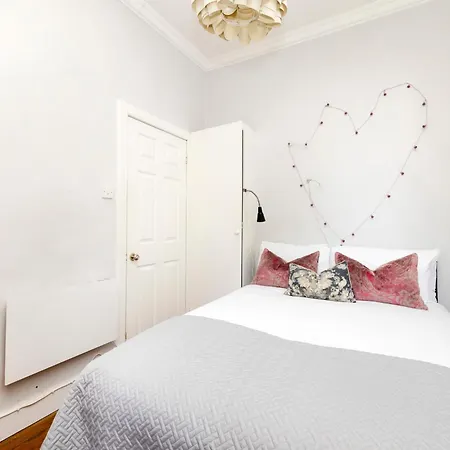 Joivy Classy Near Castle *