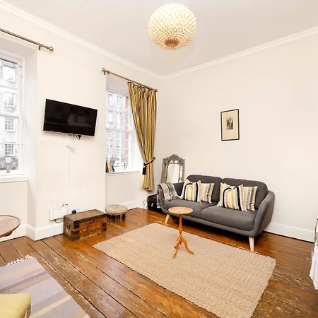 Joivy Classy Near Castle Daire *