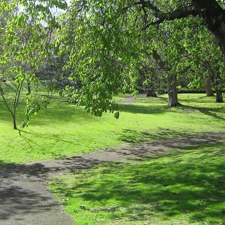 Elegant New Town Georgian Centre Flat アパート *