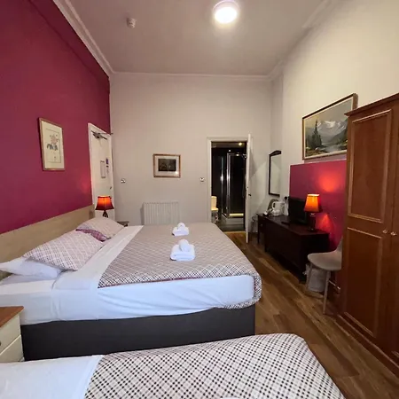 Regent House - Centre بيت ضيافة 3*