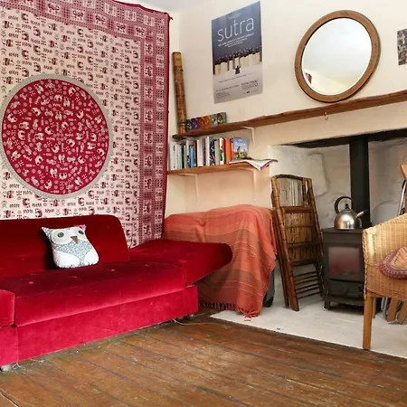 Daire 2 Bd Gdn Flat, St Leonards *