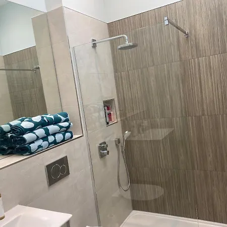 The Garden Apartament *