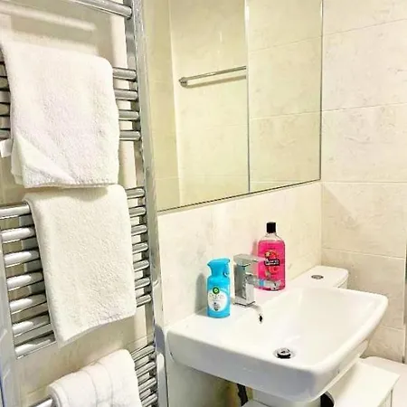 Newbuild - 3 Bedrooms, 2 Baths,5 Mins From Airport Semesterbostad Edinburg