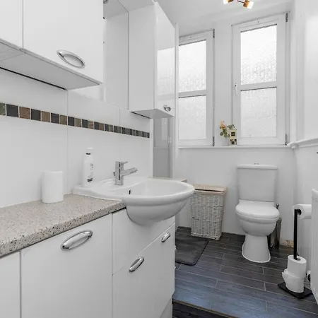 Centre - Tram - The Jameson 에든버러