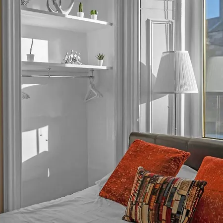 Free Parking | Centre | Sleeps 9 | 3 Bedrooms Edynburg