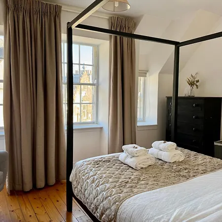 Victoria Street - 2br Old Town Get Away! Perfect Location Next To Castle *