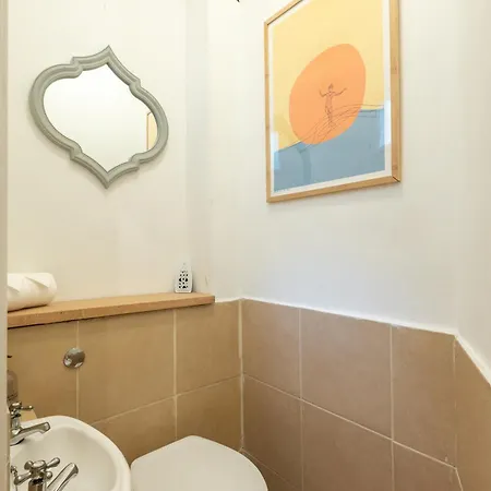 Bright And Quiet 1 Bedroom Apartment, Close To Haymarket Apartment