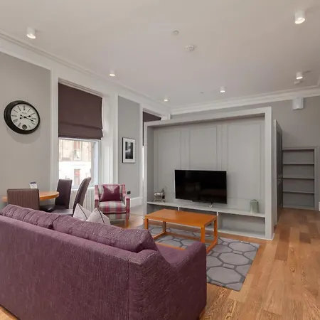 Destiny Scotland - Distillers House * Εδιμβούργο