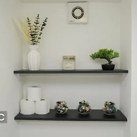 Modern In Haymarket, Centre