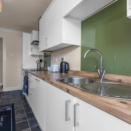 Apartmán 1 Double In Shared In With Free Parking Edinburgh