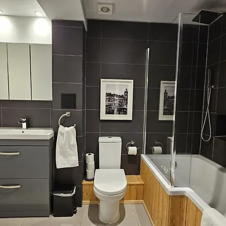 Rooftop Retreat * Εδιμβούργο