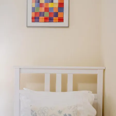 Beautiful Spacious Ground Floor Newington Flat * إدنبرة