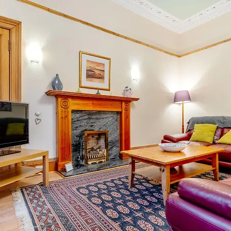 شقة Beautiful Spacious Ground Floor Newington Flat *