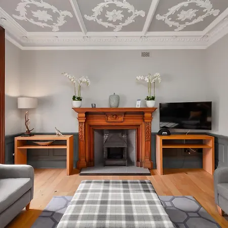 Destiny Scotland - Distillers House Apartment *