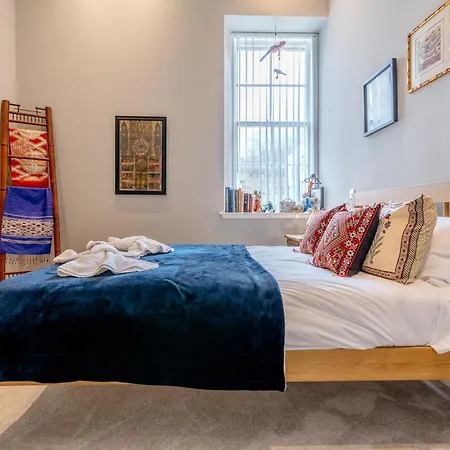 Unique Two Bed In