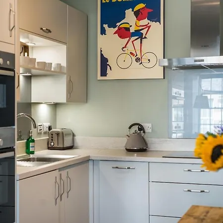 The Cobbled Rider Apartment