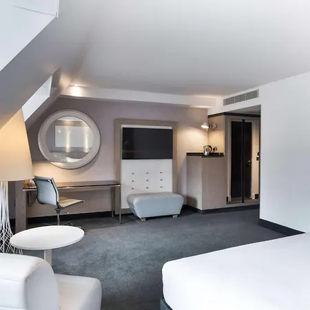 Radisson Blu Hotel, Centre 4* エディンバラ