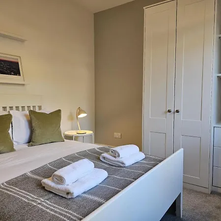 Kaimes Bright Garden Getaway * Edimburgo