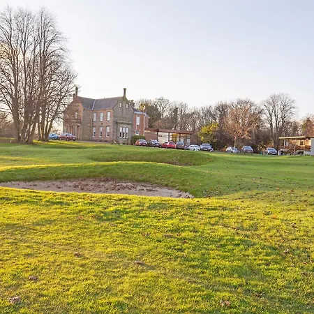 Arden Guest House, Craigmillar Castle 3*