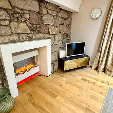 Rose Street Flat *