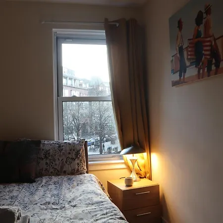 3 Bedrooms Flat In Old Town Sleeps 6 公寓