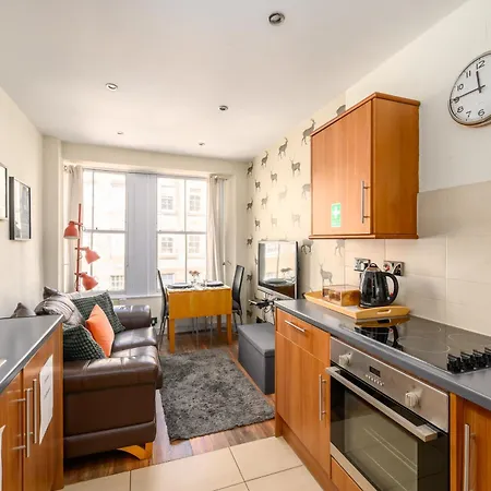 F&o - 1 Bedroom Royal Mile Stunning Castle View Sleeps 2 * אדינבורו
