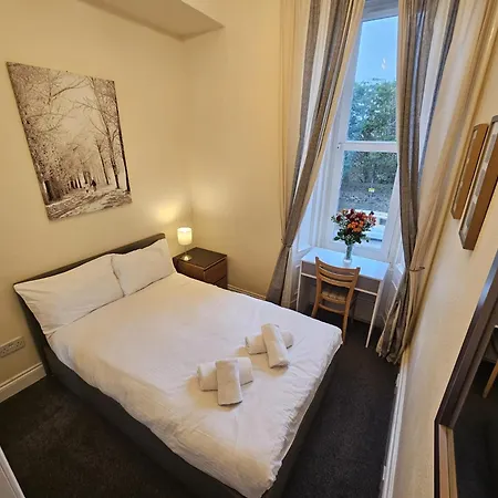 Lovely Sleeps 8 Close To Ctr Lägenhet