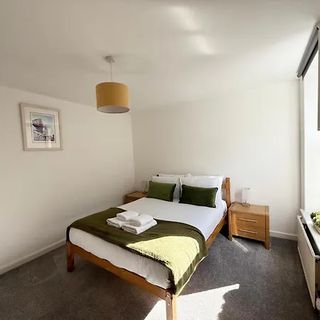 Old Town - Royal Mile Neighbour 2-Bed, 2-Bath Apartment Lejlighed