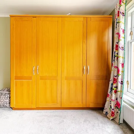 Amulree, Villa Edinburgh