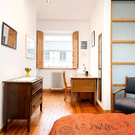 New Town Deluxe With Terrace