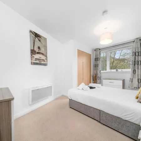 Saughton With Views Of Water Of Leith Ferienhaus *