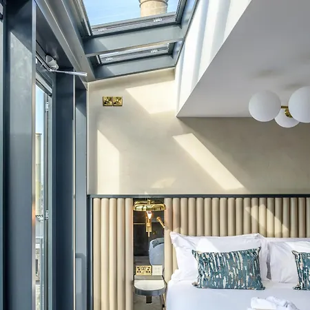 アパートホテル The Righ Penthouse 4*