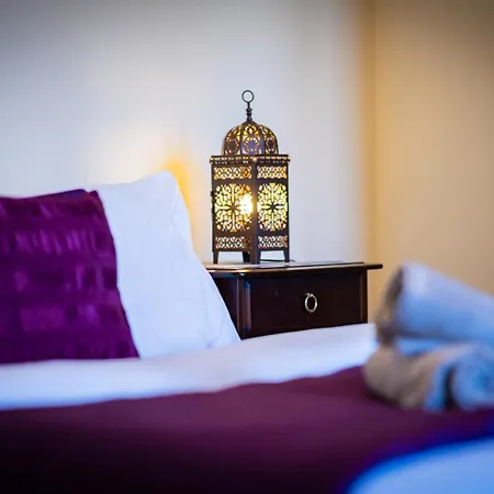 Apartment Luxury 4-bedroom Townhouse, Free Parking, Near Portobello Beach, Sleeps 8 Edinburgh