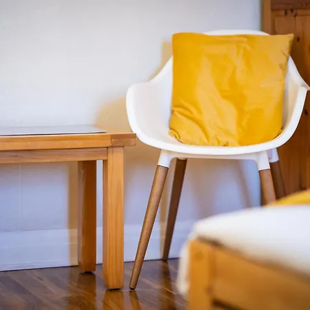 Luxury 4-bedroom Townhouse, Free Parking, Near Portobello Beach, Sleeps 8 Apartment Edinburgh