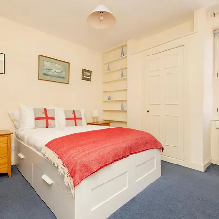 Joivy Gorgeous 2-bed Flat Near Castle Apartmán