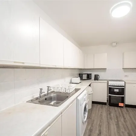 Apartment Spacious Center Main Door Flat
