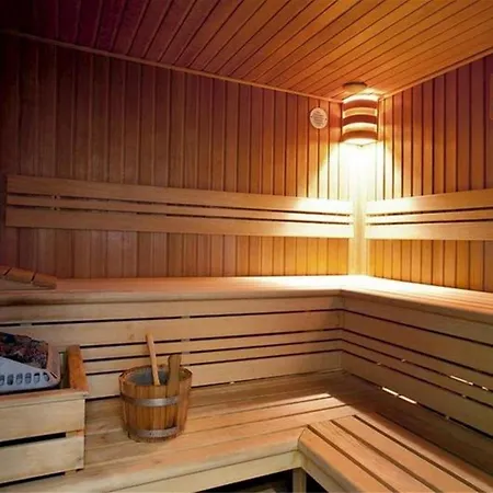 Luxury With Sauna And Private Pool Bed & Breakfast *