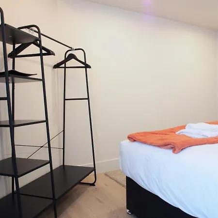 Apartman Stylish Mezzanine Loft In - Flat 5, Elgin House