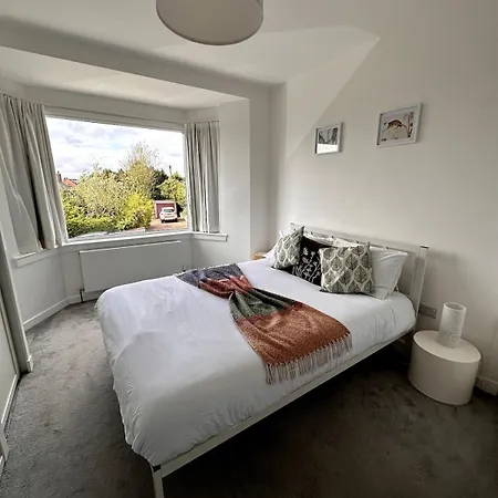 Casa de Férias Kaimes Kip Stylish Five Bedroom Edimburgo