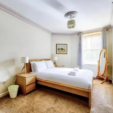 Historic 1br & Royal Mile & Walk To Castle شقة *