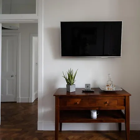 Immaculate One Bedroom Flat In The Centre 公寓 爱丁堡