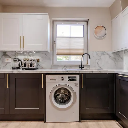 Roseburn Retreat 2b Free Parking شقة