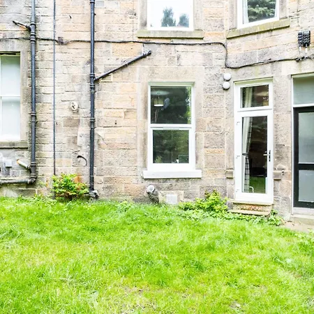 3br Next To Stadium Near Airport Sleeps 7