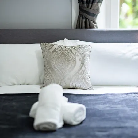 Lejlighed 3br Next To Stadium Near Airport Sleeps 7 *