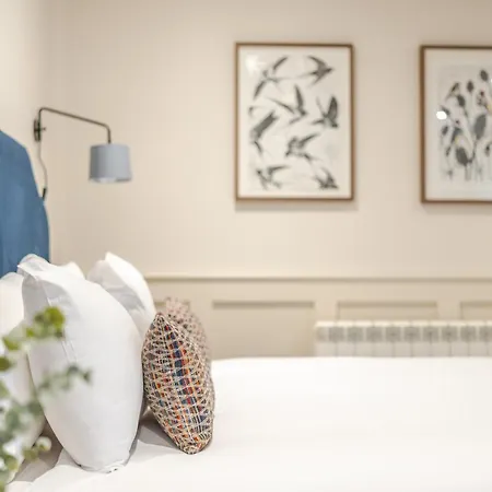 ホテル Grove House